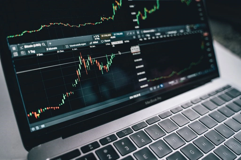 ETF ou actions, que choisir quand on débute
